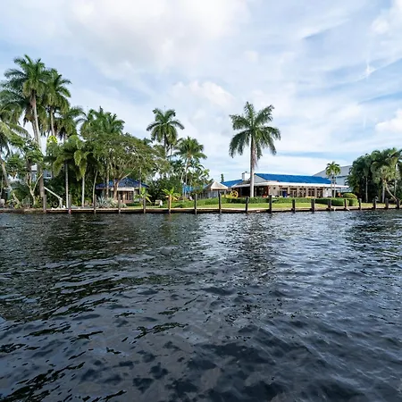 The Riverside Retreat 1